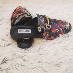 Steve madden slides